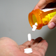 Illustration for article titled Opioid-Addicted Americans Seem to Have This Genetic Variation in Commonem/em